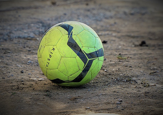 在足坛发展 在足坛发展